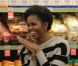 Michelle Obama met les mains dans la terre, mais n'oublie pas Barack