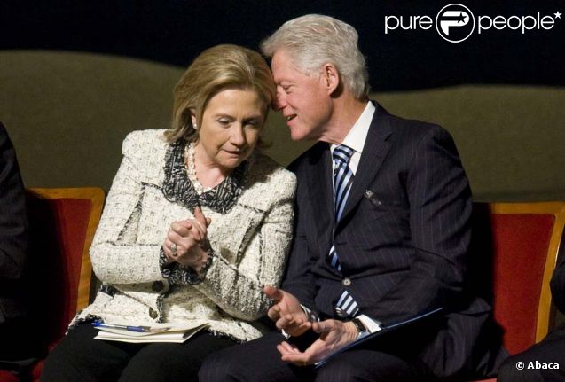 Hillary et Bill Clinton, à Washington, le 14 janvier 2011. 