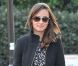Adepte des marques grand public, Pippa Middleton porte ici une robe en dentelle H&amp;M, à ne surtout pas porter avec des bottes montantes marrons... comme elle ! Londres, le 27 octobre 2011. 
