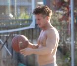 Sean Penn sur un terrain de basket, le samedi 29 octobre à Los Angeles.