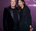Hoda Roche et Jean-Claude Darmon lors de la soirée Cartier à la boutique des Champs-Elysées, transformée du 10 au 20 novembre 2011 en théâtre végétal. La collection Cartier Naturellement y est présentée. Paris le 9 novembre 2011