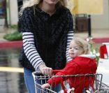 4 ans après leur mariage, Jerry O\'Connell et Rebecca Romijn, parents des jumelles Dolly et Charlie, ont renouvelé leurs voeux le 11/11/11 à New York (photo d\'archives)