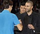 Roger Federer et Tony Parker le 13 novembre lors de la finale du Masters 1000 de Paris Bercy