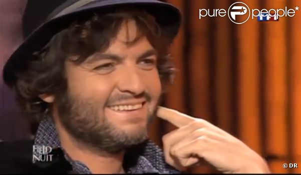 Matthieu Chedid invité dans Au Field de la nuit sur TF1 le lundi 14 novembre 2011