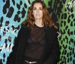 Mademoiselle Agnès lors de la shopping party Versace et H&M à Paris le 16 novembre 2011