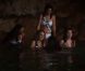 Les Miss prennent un bain d'eau douce dans une grotte de Cancun au Mexique en novembre 2011