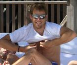 Jenson Button s'offre un petit moment de détente le 22 novembre 2011 à Miami