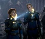 Logan Marshall-Green, Noomi Rapace et Michael Fassbender dans Prometheus.