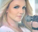 Britney Spears dans le clip I wanna go.