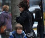 Helena Bonham Carter et son fils à Londres le 4 décembre 2011