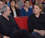 Benoît Magimel et Antoine Duléry lors de l\'enregistrement de Vivement Dimanche le 7 décembre 2011 au Studio Gabriel de la Plaine Saint Denis. Emission diffusée le 11 décembre 2011.<br />
