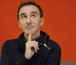 Elie Semoun sera sur M6 le 5 janvier 2012 pour le spectacle <em>Elie Semoun et ses amis</em>.