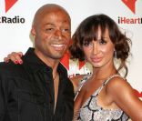 J.R. Martinez et sa partenaire dans DWTS, Karina Smirnoff. Septembre 2011 