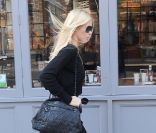 Claudia Schiffer et sa belle famille lors d\'un brunch à Londres le 18 décembre 2011