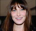 Carla Bruni lors du Salon du Livre, le 18 mars 2011.<br />