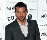 Bradley Cooper le 4 décembre 2011 à Londres 