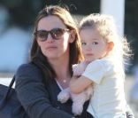 Jennifer Garner et son adorable fille Seraphina, le 4 janvier 2012 à Los Angeles