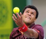 Jo-Wilfried Tsonga lors de l'Open de l'Open du Qatar à Doha le 3 janvier 2012
