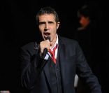 Julien Clerc en concert symphonique au Palais des Congrès de Paris, le 13 janvier 2012.