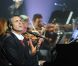 Julien Clerc enflamme Paris d'émotion, devant sa famille et ses amis