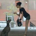 Coco Rocha danse en pleine rue et charme...