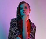 Tali Lennox, nouvelle égérie de Karen Millen.
