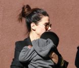 Sandra Bullock va chercher son petit Louis à l\'école le 24 janvier 2012 à Los Angeles