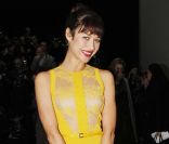 Olga Kurylenko au défilé Elie Saab Haute Couture à Paris le 25 janvier 2012
