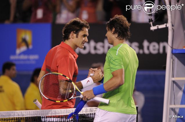 Roger Federer et Rafael Nadal le 26 janvier 2012 à Melbourne lors de leur demi-finale gagnée par l'Espagnol lors de l'Open d'Australie