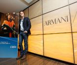 Le prince Emmanuel-Philibert en promotion pour son émission Il Principiante. Il Lavoro nobilita, à Milan, le 26 janvier 2012. En janvier 2012, l\'époux de Clotilde Courau a révélé qu\'il avait été opéré en décembre 2011 d\'une tumeur nasale.