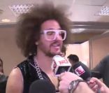 RedFoo du groupe LMFAO, dans les coulisses des NRJ Music Awards 2012, le samedi 28 janvier 2012 à Cannes.
