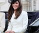 Parade Trooping the Coulour en l'honneur de la reine à Buckingham, le 11 juin 2011.
Fin janvier 2012, Catherine, duchesse de Cambridge, s'est vu décerner à la quasi-unanimité (91% des suffrages) le Hat Person of the Year Award réservé à la personnalité la mieux chapeautée de l'année par la vénérable Headwear Association basée en Californie !
