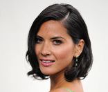 L'actrice Olivia Munn, ici sur le tapis rouge des 63e Emmy Awards, apparaît dans les deux classements en 65e et 50e place. 