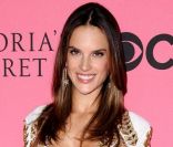 Alessandra Ambrosio est seulement 91e dans le classement Askmen.com. 