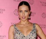 Adriana Lima, 71e femme la plus sexy de 2012 et troisième femme la plus hot sur Twitter selon Askmen.Com et Complex. 
