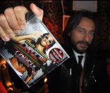 Le DJ Bob Sinclar fier de son nouvel album Disco Crash, au no comment, à Paris, le 2 février 2012