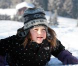  La princesse Isabella est toujours une bonne cliente pour les photographes. 
 Le prince Frederik et la princesse Mary, en vacances dans la station suisse de Verbier comme chaque année, ont posé pour la presse avec leurs enfants, le prince Christian (6 ans), la princesse Isabella (4 ans) et les jumeaux le prince Vincent et la princesse Josephine (1 an), le 12 février 2012. 