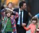 Mark Ruffalo reçoit la visite de sa femme Sunrise, et de leurs enfants Keen, Bella et Odette sur le tournage de son film Now you see me, à la Nouvelle-Orléans, le 8 février 2012