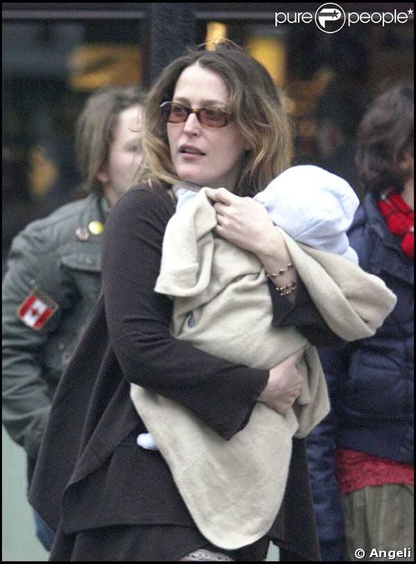 Gillian Anderson et son fils Oscar