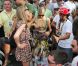 Paris Hilton fait la fête avec sa soeur à Miami le 21 mars 2012