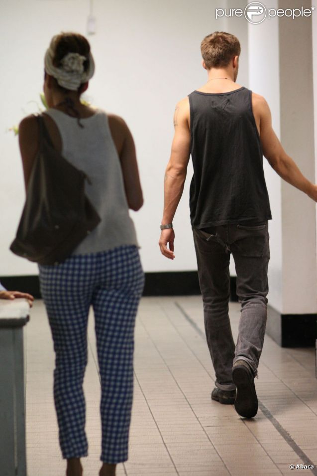 Eva Mendes et Ryan Gosling, toujours amoureux, en Thaïlande. Le 27 mars 2012