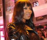 Naomi Campbell lors de la soirée de lancement de la Twizy à l\'Atelier Renault sur les Champs-Elysées à Paris le mardi 28 mars 2012