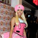 Nicki Minaj : Poupée sexy à Londres, elle annule sa promo à Paris