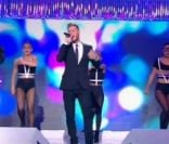 Dalida, 25 ans déjà : M. Pokora réinvente le tube Laissez-moi danser...