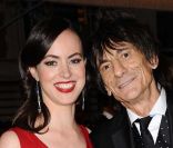<span class=st>Ronnie Wood et sa compagne Sally Humphreys au Costume Institute Gala</span>, à New York, le 7 mai 2012.
