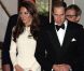 Le prince William et Catherine, duchesse de Cambridge prenaient part le 8 mai 2012 au Claridges de Londres à la soirée mensuelle du Thirty Club. Le futur roi d'Angleterre devait prononcer une allocution. Kate Middleton a fait sensation dans une robe Roland Mouret et chaussée de Jimmy Choo.