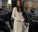 Catherine, duchesse de Cambridge a fait sensation en accompagnant son mari le prince William le 8 mai 2012 au Claridges de Londres à la soirée mensuelle du Thirty Club. Le futur roi d'Angleterre devait prononcer une allocution. Kate Middleton a fait sensation dans une robe Roland Mouret et chaussée de Jimmy Choo.