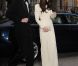 Catherine, duchesse de Cambridge a fait sensation en accompagnant son mari le prince William le 8 mai 2012 au Claridges de Londres à la soirée mensuelle du Thirty Club. Le futur roi d'Angleterre devait prononcer une allocution. Kate Middleton a fait sensation dans une robe Roland Mouret et chaussée de Jimmy Choo.