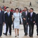 La princesse Anne et 'Sir' David Beckham ont pris le feu sacré des JO à Athènes