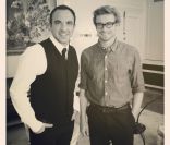 Nikos Aliagas prend la pose aux côtés du beau Simon Baker le 18 mai 2012